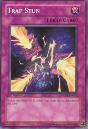 Trap Stun (Common) (RGBT-EN071) - Raging Battle Unlimited