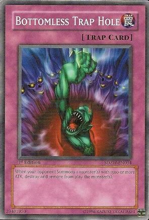 Bottomless Trap Hole (Common) (SDZW-EN034) - Structure Deck: Zombie World 1st Edition